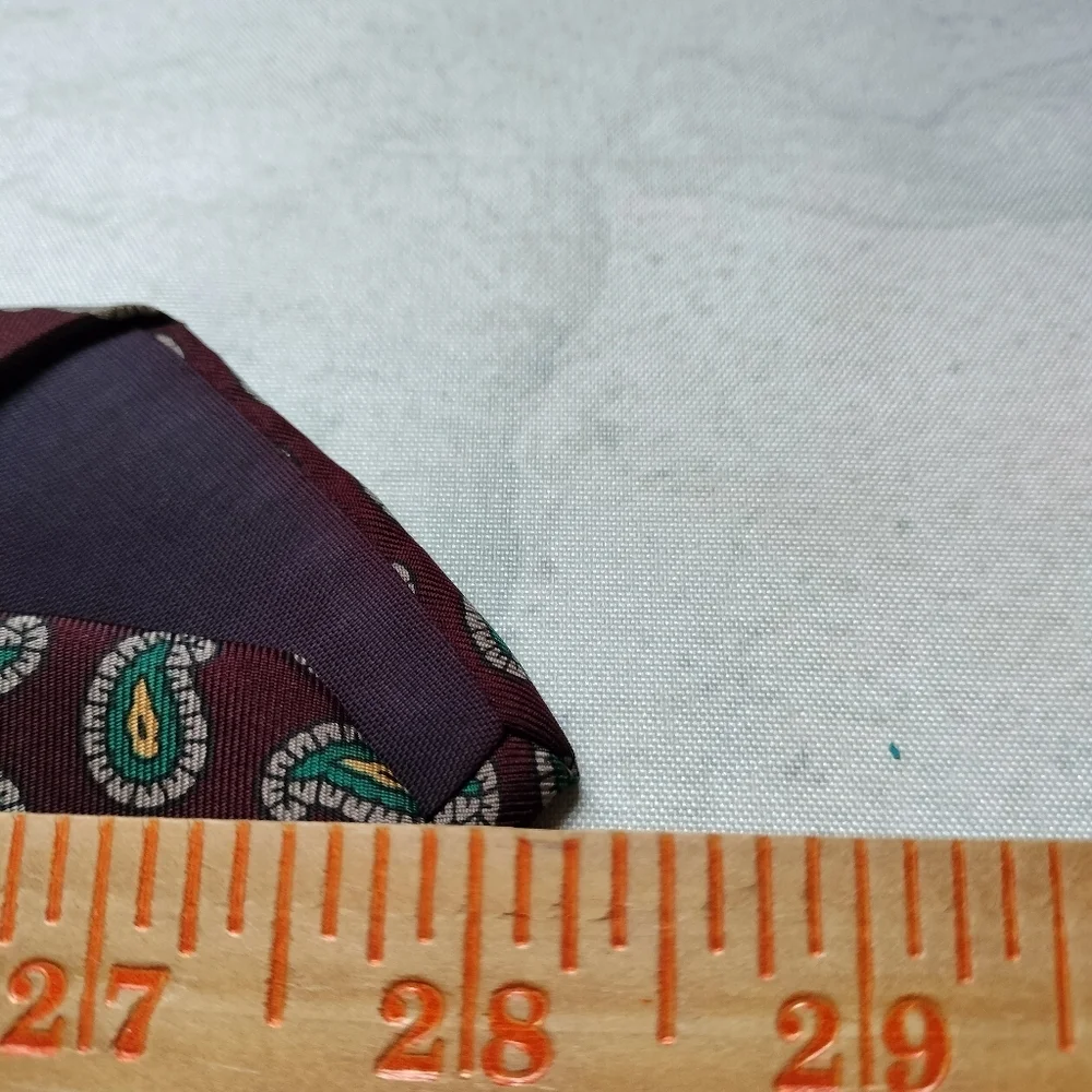 LANDS' END Debonaire Burgundy Green Gray Paisley Men's Silk Neck Tie - Picture 10 of 10